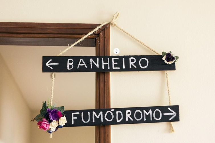 como decorar um banheiro - placa